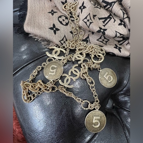Authentic CHANEL B 13P No.5 CC Chain Belt/Necklace - Picture 14 of 16